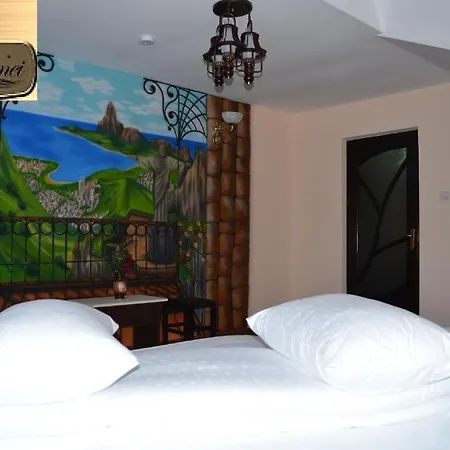 Guest house Portile Ocnei 3*